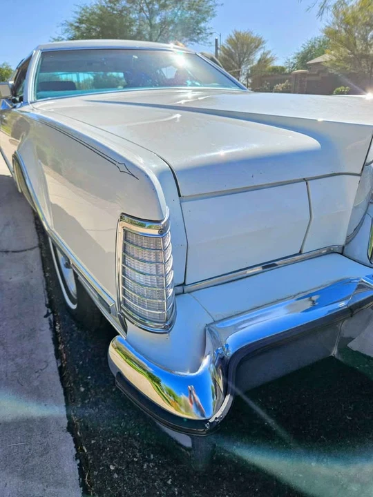 1976 Lincoln Continental Mark IV - Image 3 of 13
