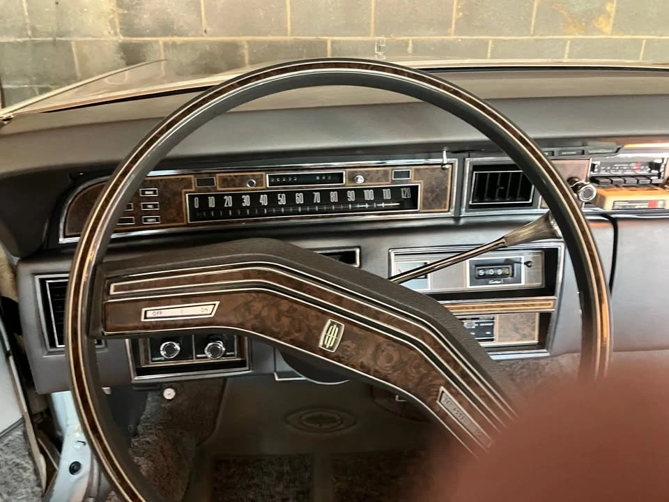 1976 Lincoln Continental 5th Gen - Image 13 of 18