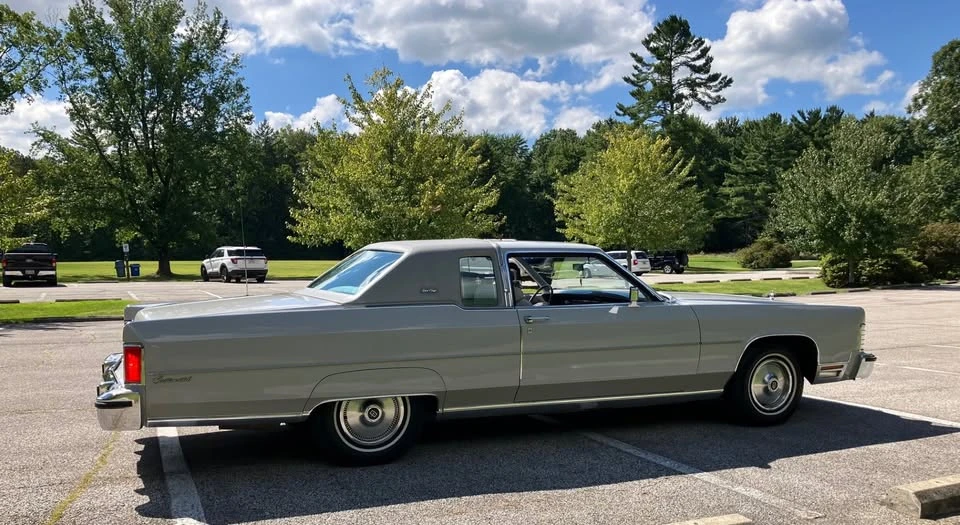 1976 Lincoln Continental 5th Gen - Image 2 of 18