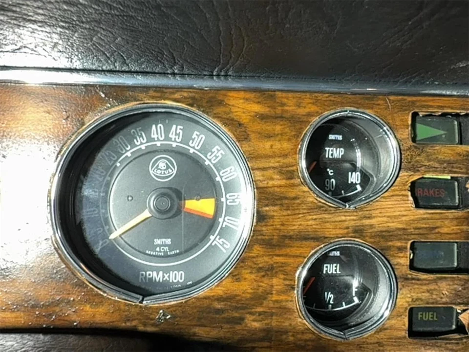 1976 Lotus Elite 2nd Gen - Image 16 of 31