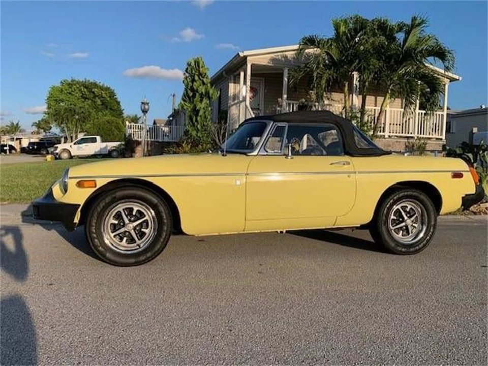 1976 MG MGB Roadster - Image 24 of 25