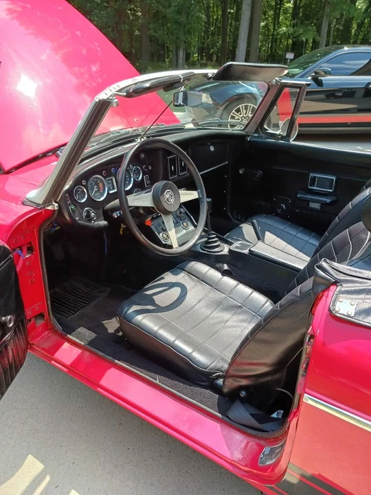1976 MG MGB Roadster - Image 9 of 10