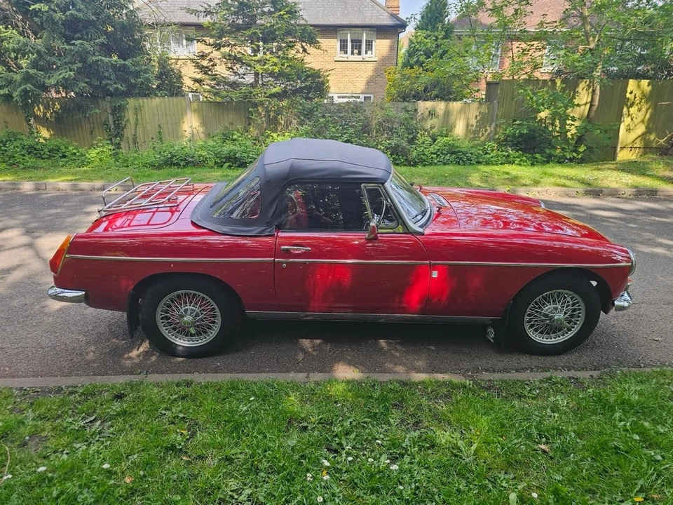1976 MG MGB Roadster - Image 25 of 30