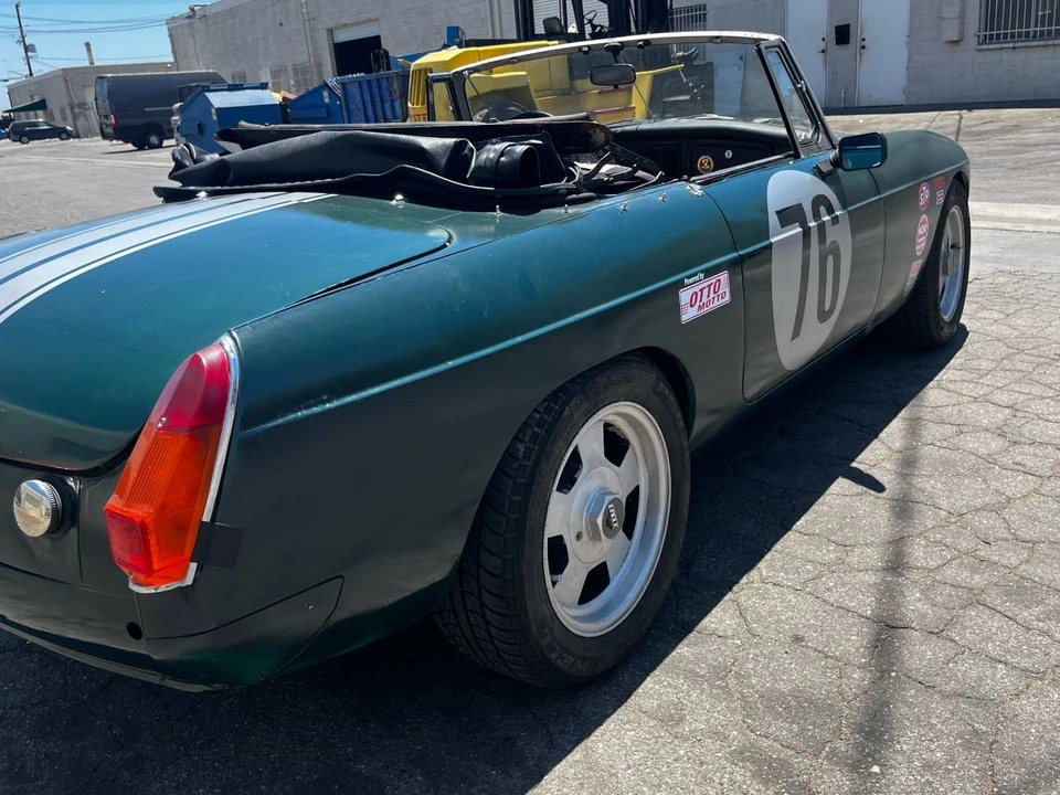 1976 MG MGB - Image 4 of 10