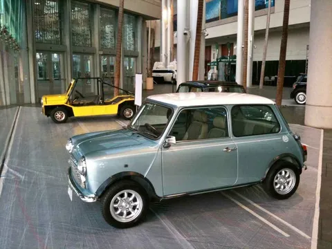 1976 MINI Cooper Hatchback 2D