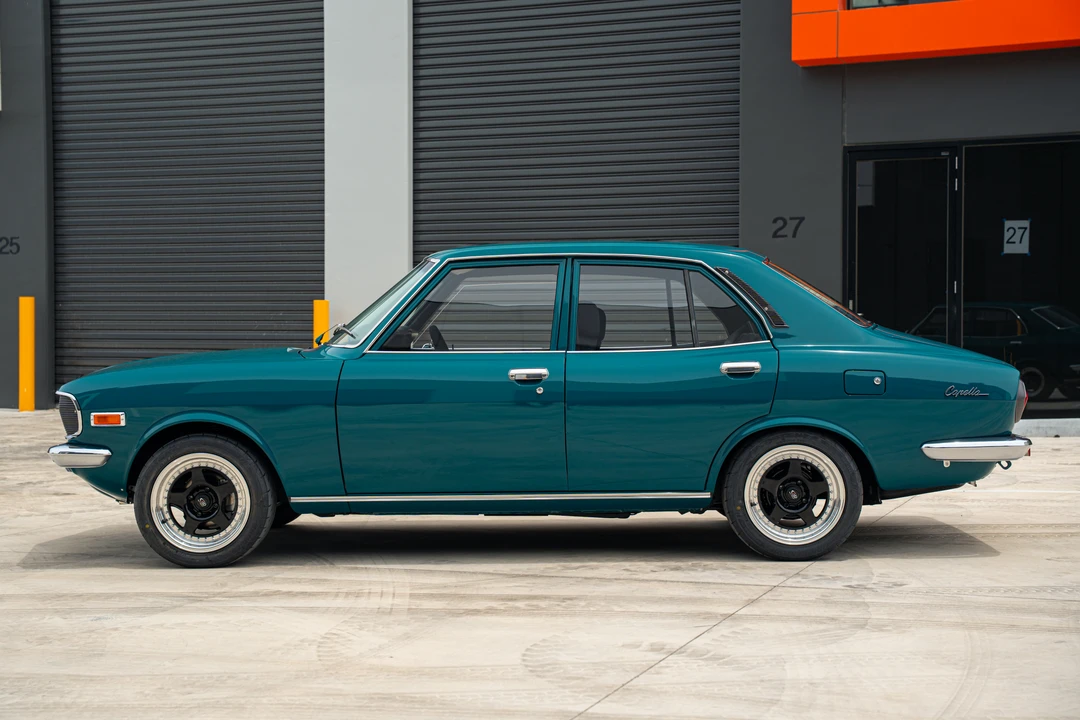 1976 Mazda - Image 4 of 31