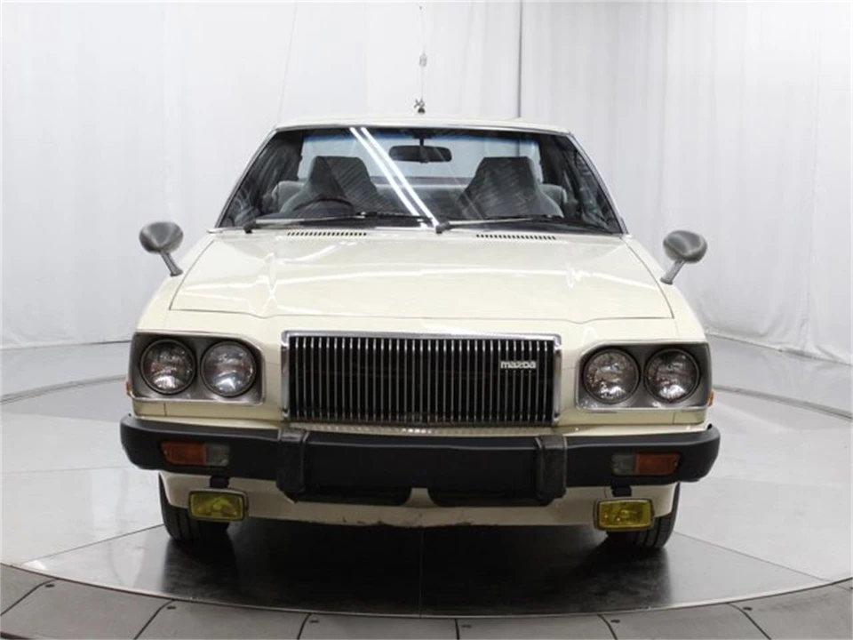 1976 Mazda CD Cosmo - Image 3 of 31