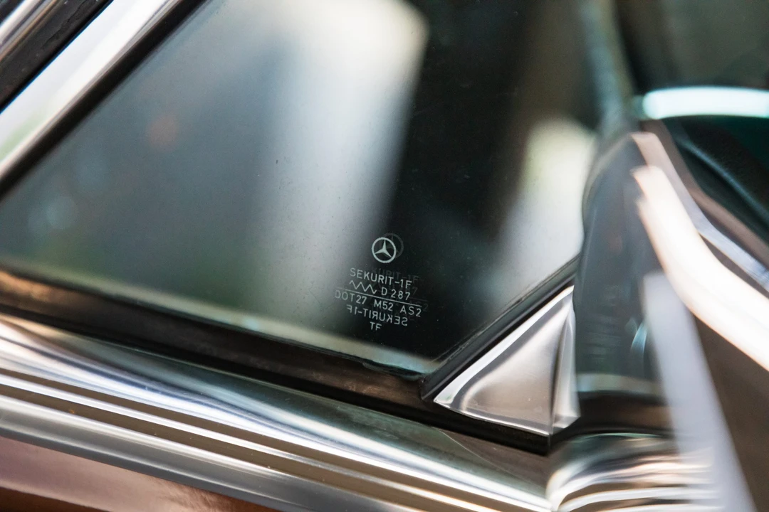 1976 Mercedes-Benz W114 & W115 - Image 31 of 31