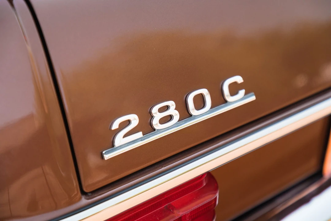 1976 Mercedes-Benz W114 & W115 - Image 16 of 31