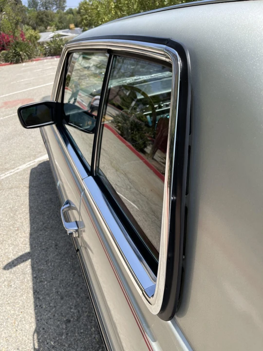 1976 Mercedes-Benz W114 & W115 - Image 29 of 31