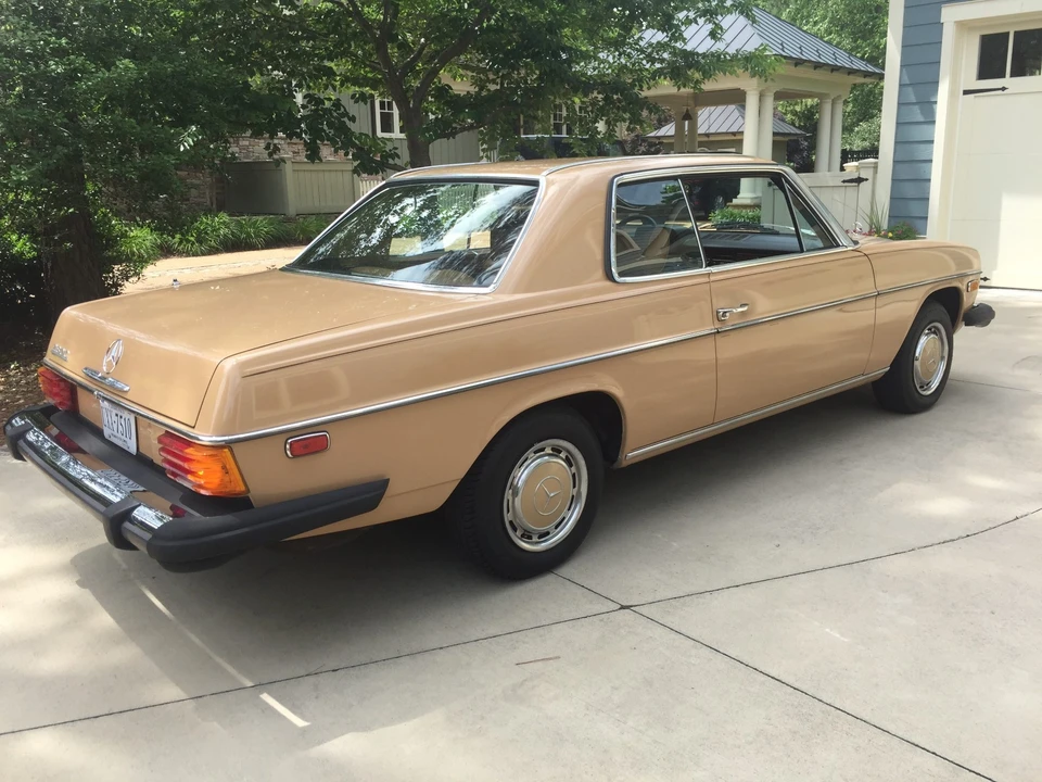 1976 Mercedes-Benz W114 & W115 - Image 10 of 31