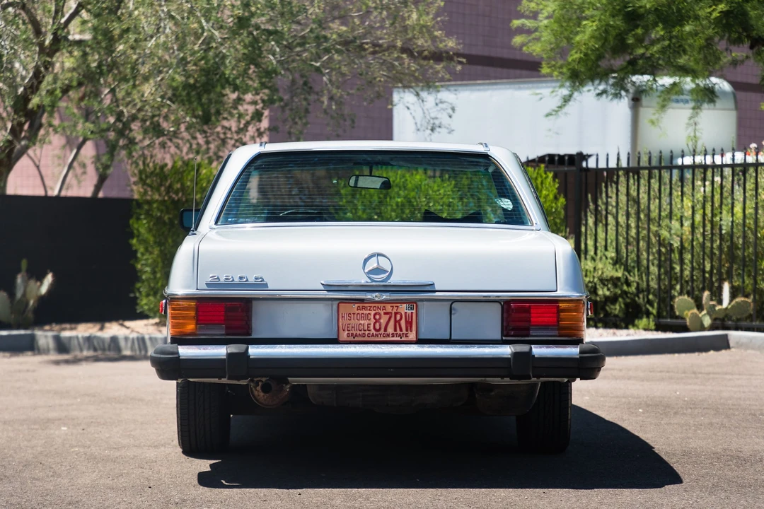 1976 Mercedes-Benz W114 & W115 - Image 2 of 31
