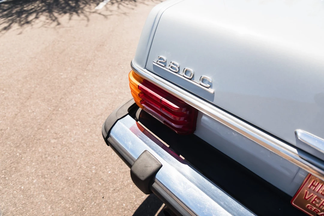 1976 Mercedes-Benz W114 & W115 - Image 26 of 31
