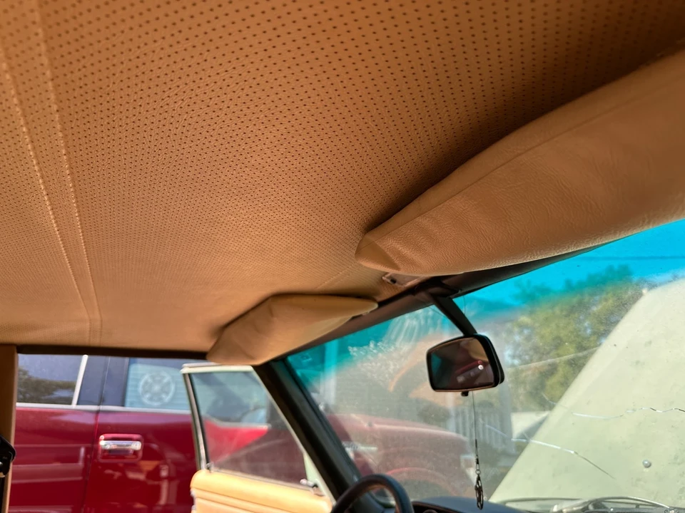 1976 Mercedes-Benz W123 Sedan - Image 13 of 21