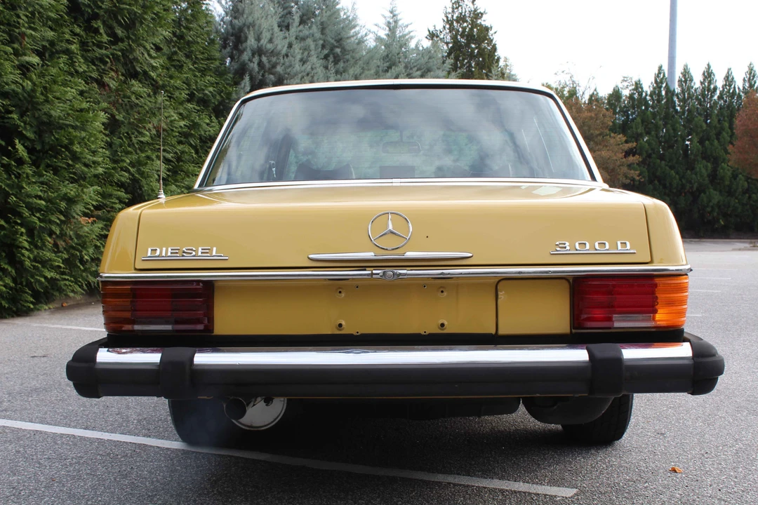 1976 Mercedes-Benz W114 & W115 - Image 6 of 31