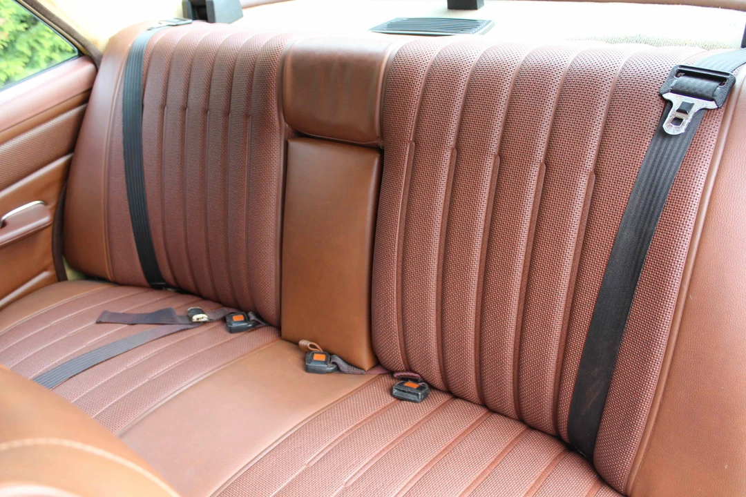 1976 Mercedes-Benz W114 & W115 - Image 30 of 31