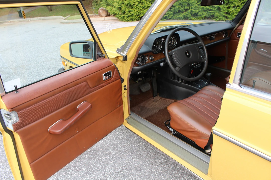 1976 Mercedes-Benz W114 & W115 - Image 24 of 31