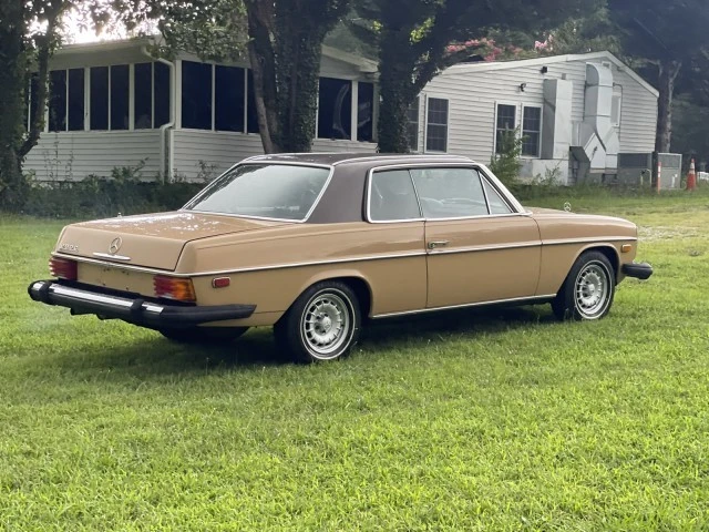 1976 Mercedes-Benz W114 & W115 - Image 8 of 24