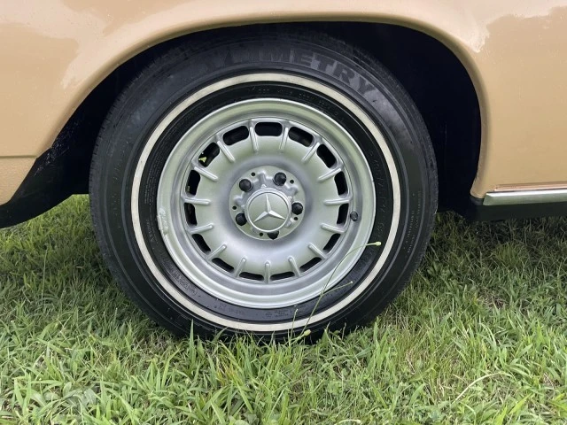 1976 Mercedes-Benz W114 & W115 - Image 14 of 24