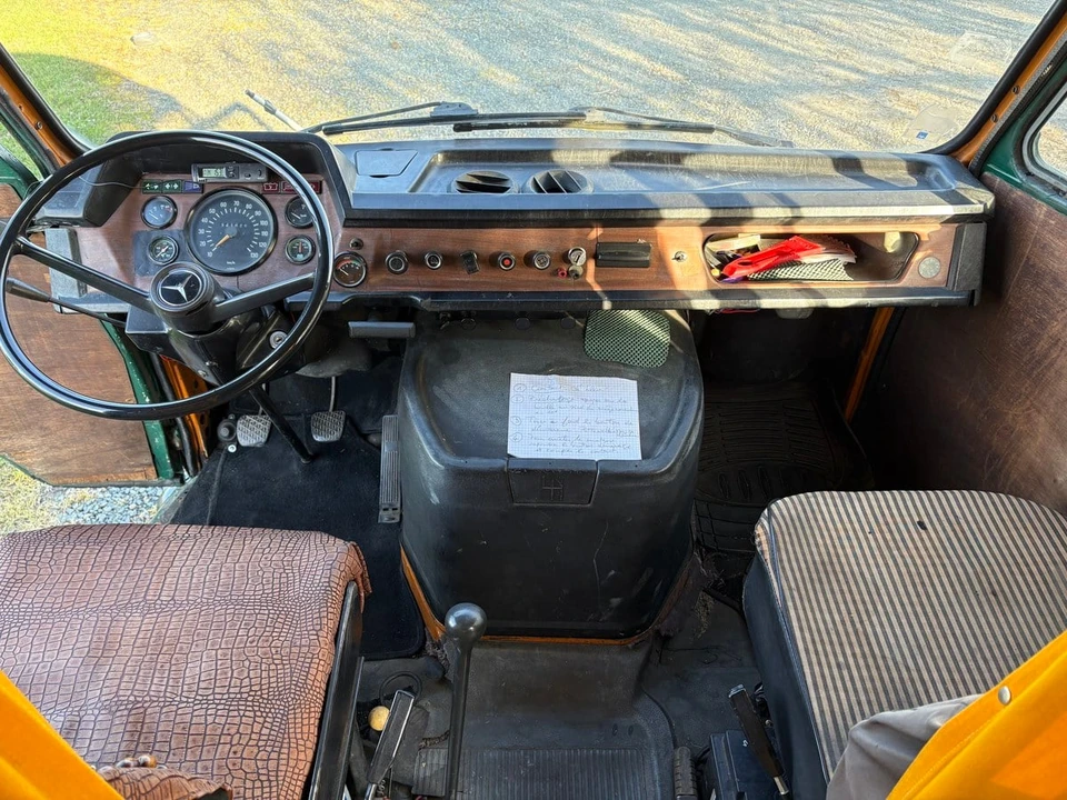 1970 Mercedes-Benz - Image 9 of 30