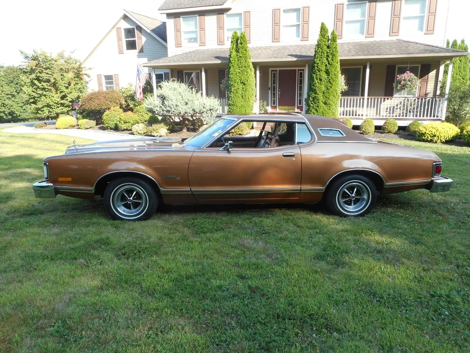 1976 Mercury Cougar 3rd Gen - Image 2 of 21