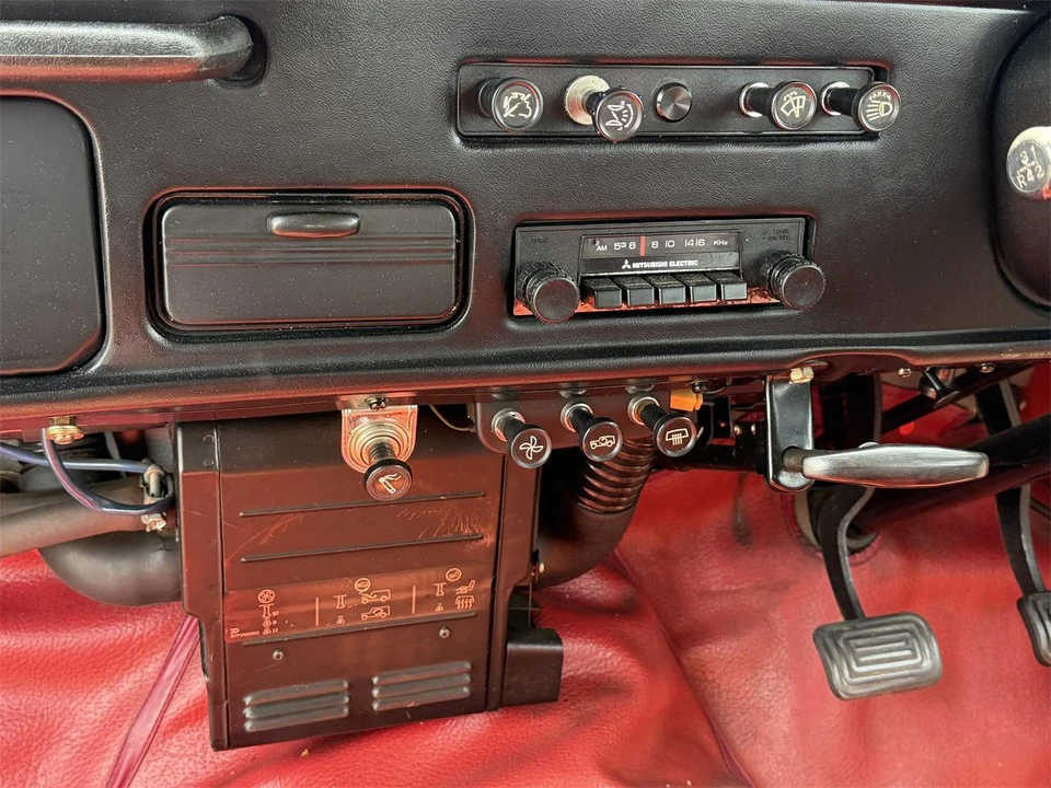 1976 Mitsubishi - Image 13 of 31