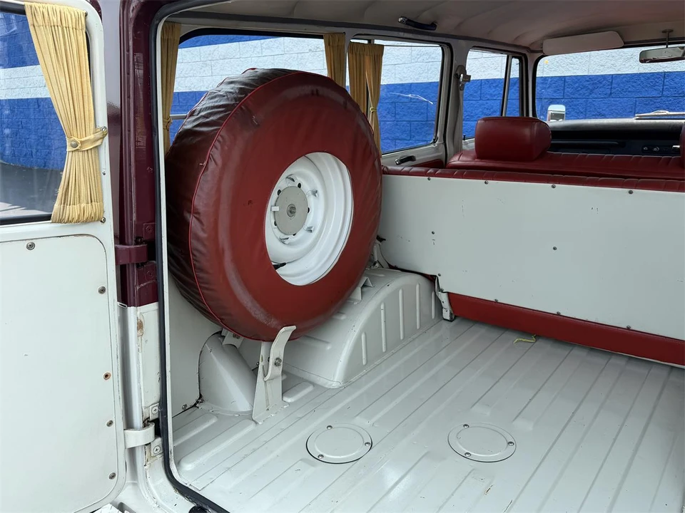 1976 Mitsubishi - Image 18 of 31