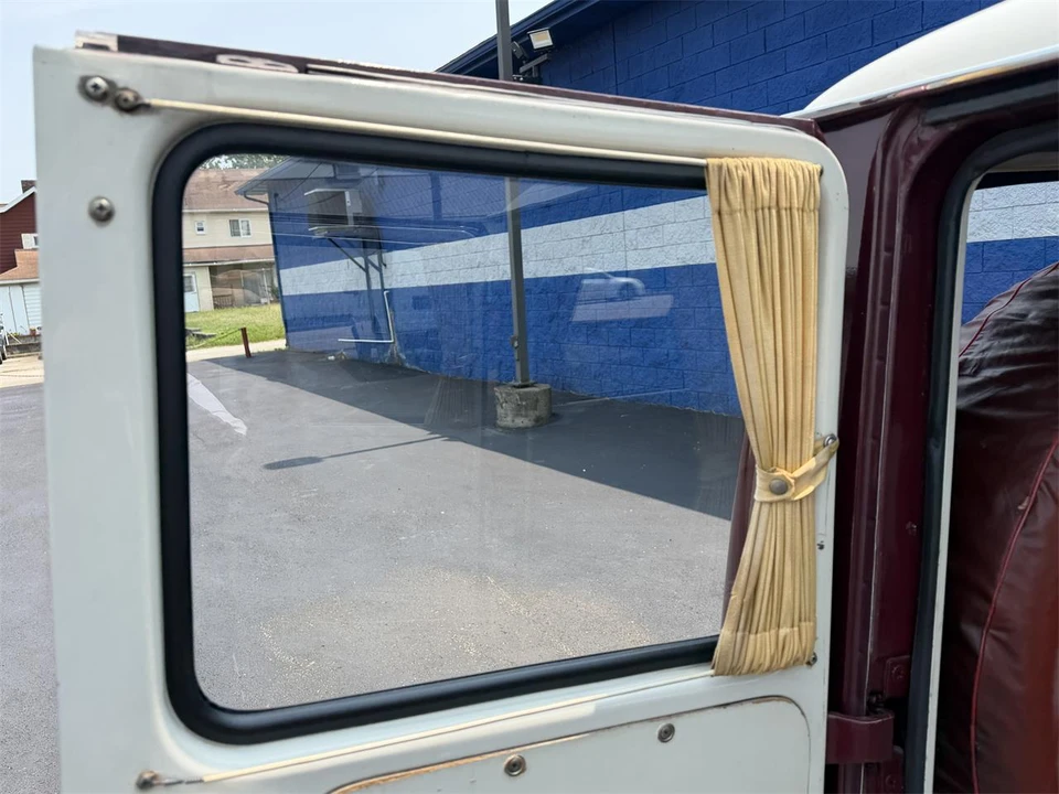 1976 Mitsubishi - Image 19 of 31