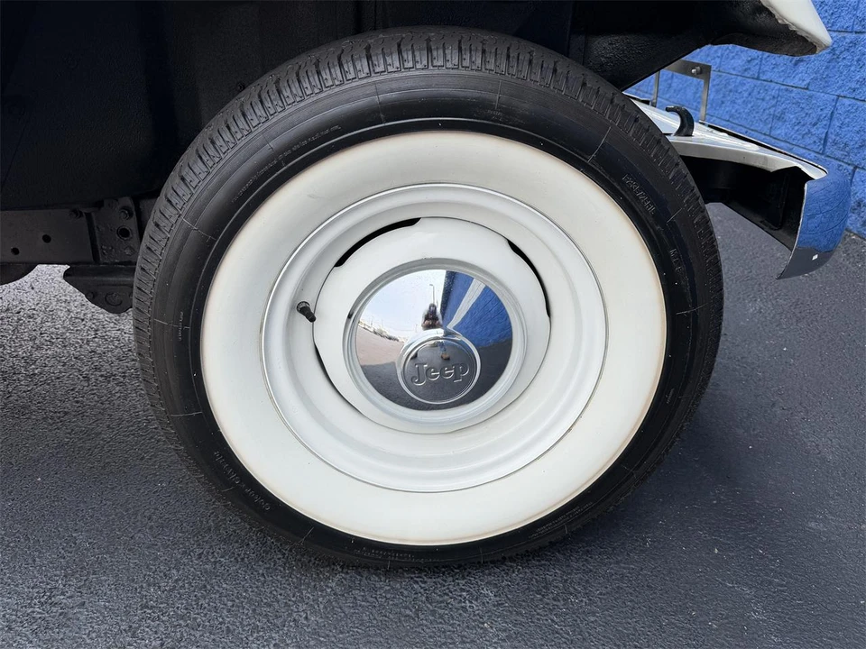 1976 Mitsubishi - Image 21 of 31