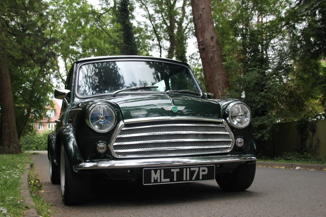 1972 Morris - Image 2 of 30