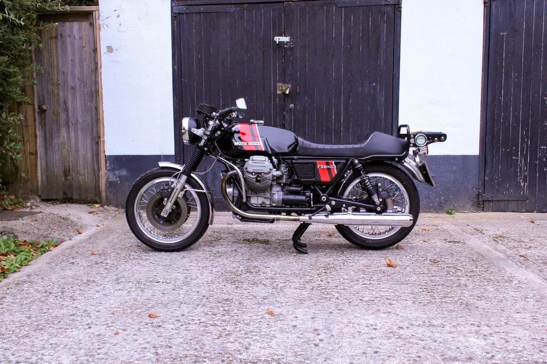 1976 Moto Guzzi Le Mans - Image 3 of 30