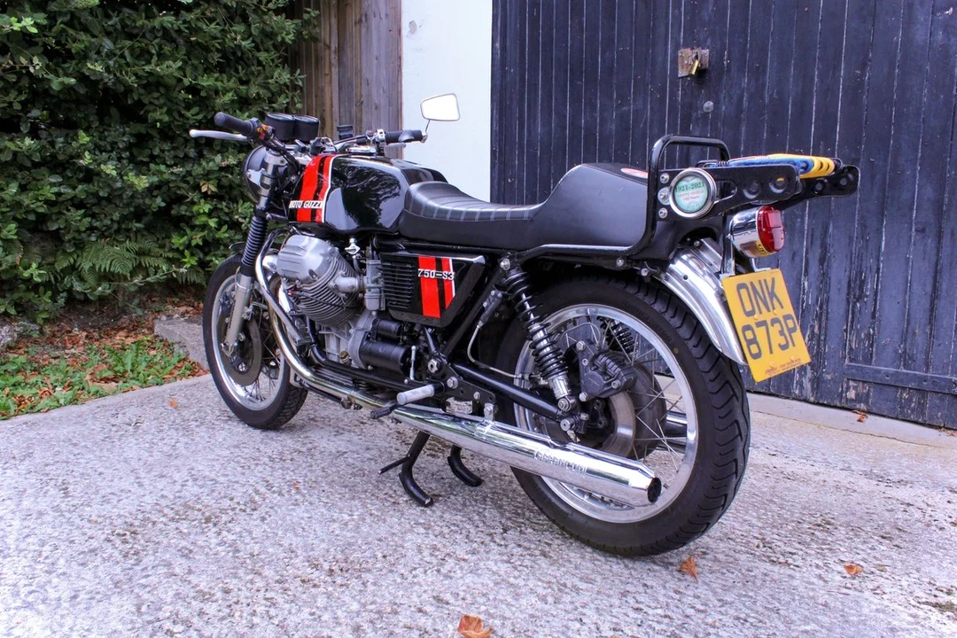 1976 Moto Guzzi Le Mans - Image 9 of 30
