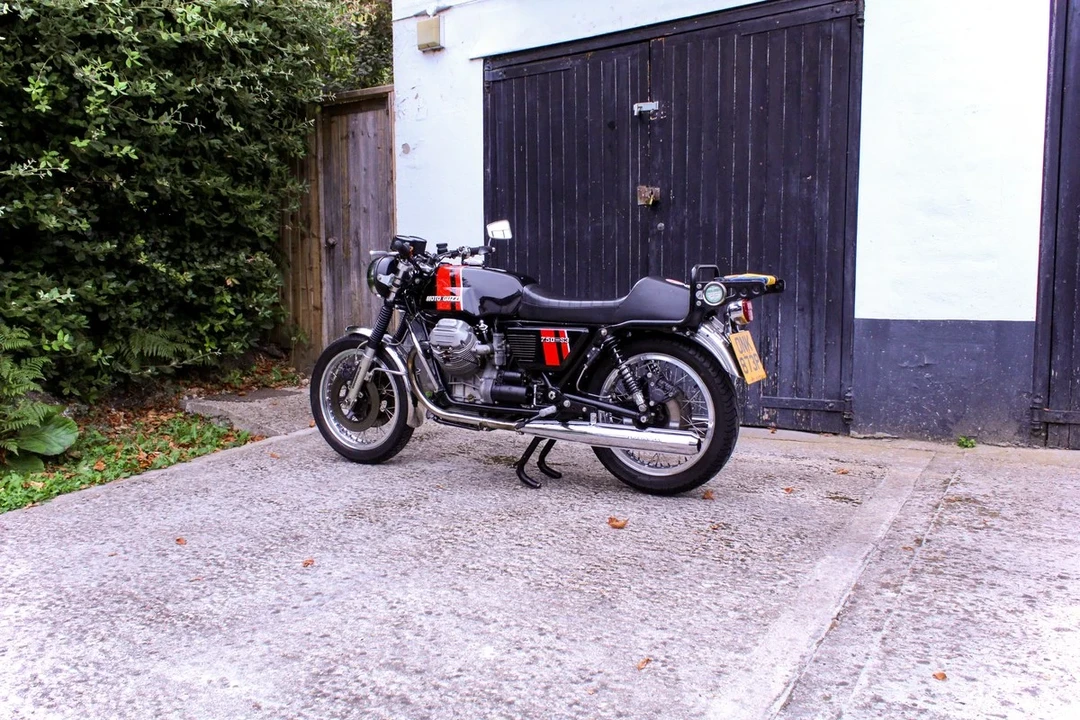 1976 Moto Guzzi Le Mans - Image 8 of 30