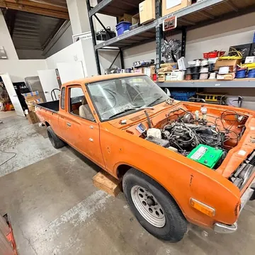 1976 Nissan Frontier King Cab Pickup