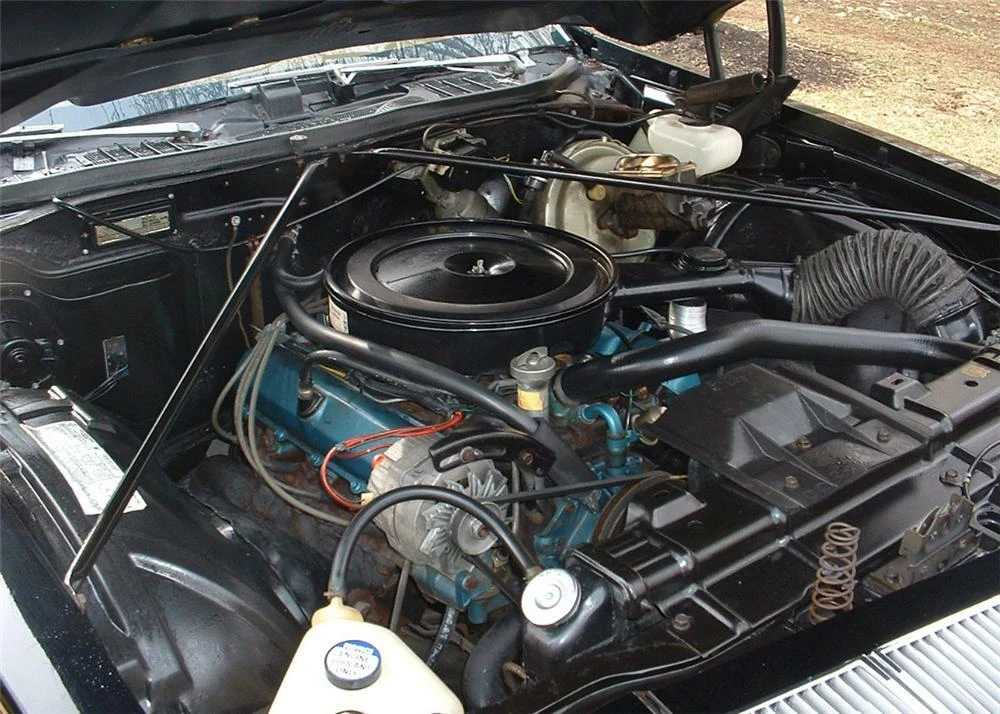 1976 Oldsmobile Cutlass 4th Gen - Image 3 of 5