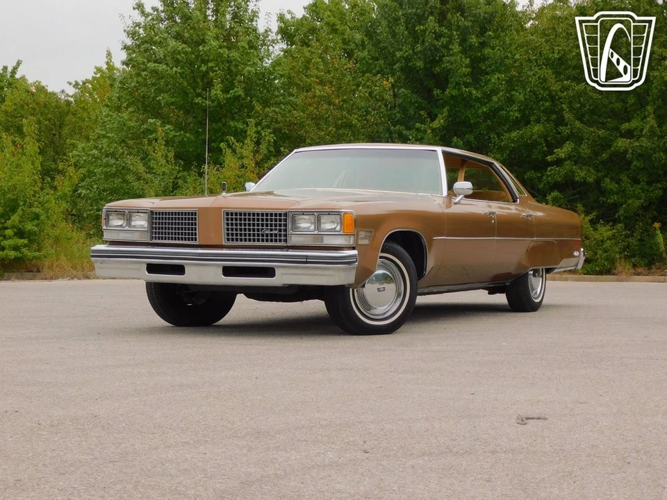 1976 Oldsmobile 98 - Image 3 of 12