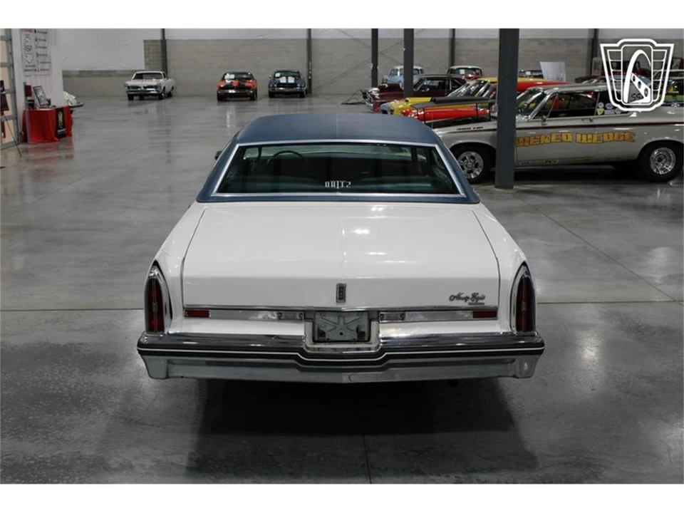 1976 Oldsmobile 98 - Image 26 of 31