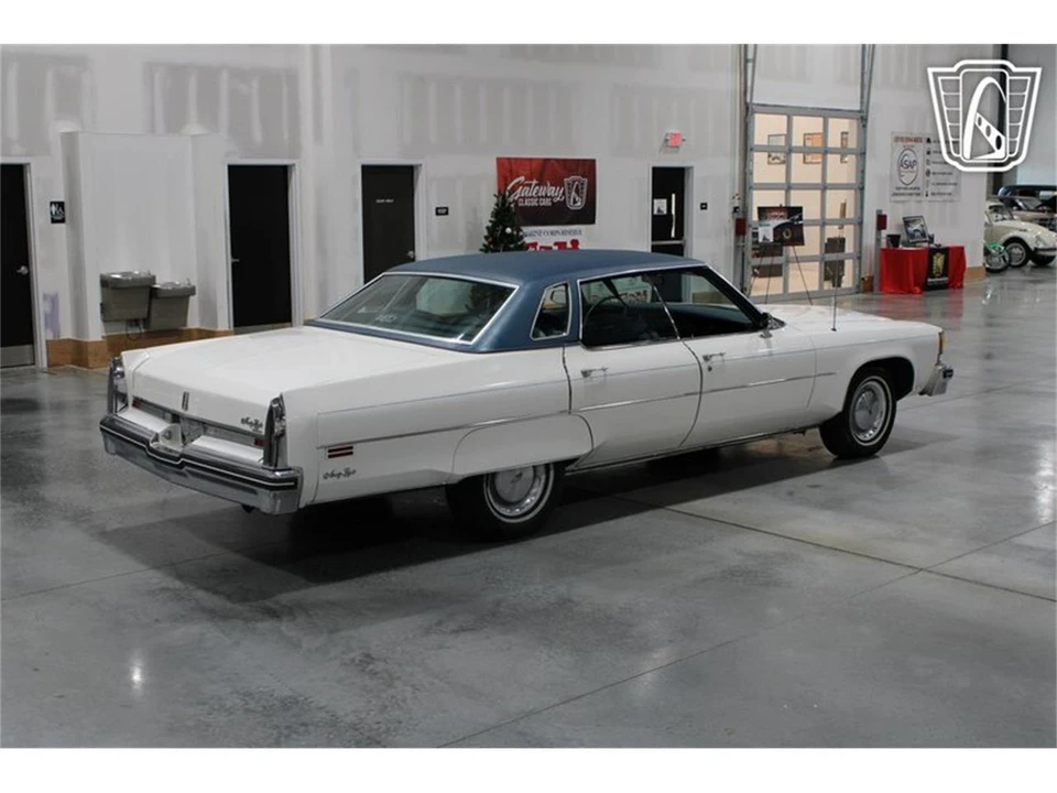 1976 Oldsmobile 98 - Image 27 of 31