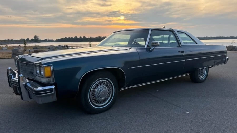 1976 Oldsmobile 98 - Image 4 of 10