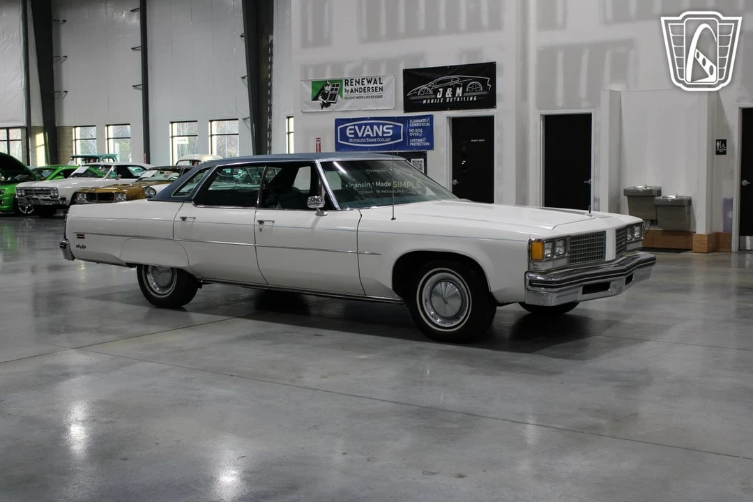 1976 Oldsmobile 98 - Image 6 of 12