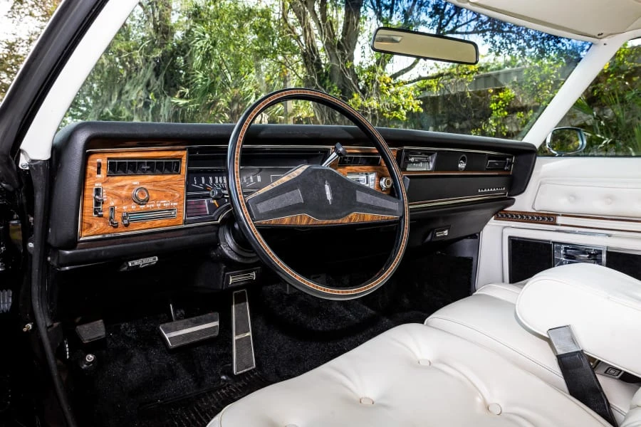 1976 Oldsmobile 98 - Image 3 of 13