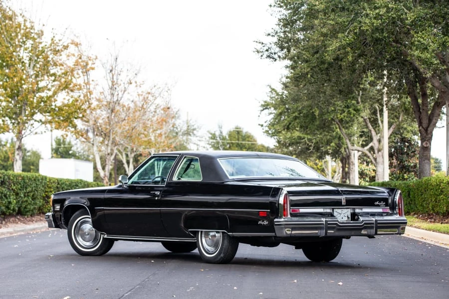 1976 Oldsmobile 98 - Image 2 of 13