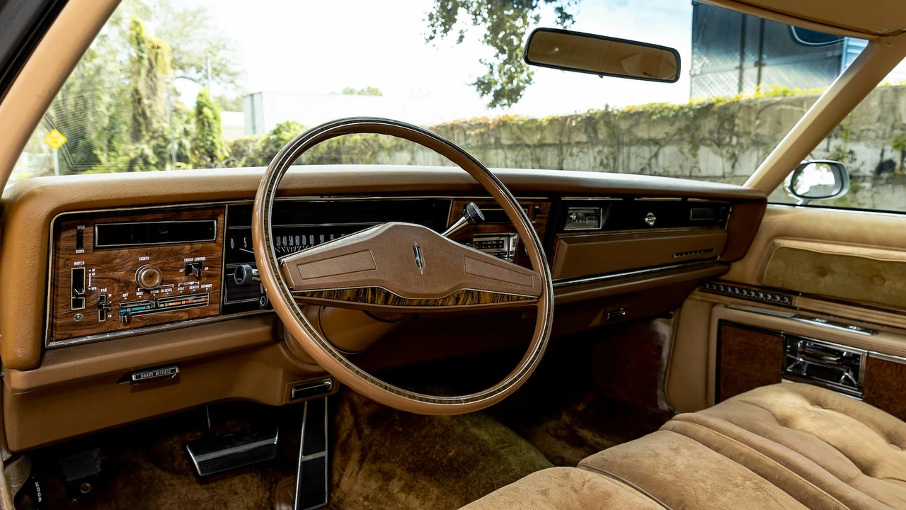 1976 Oldsmobile 98 - Image 4 of 31