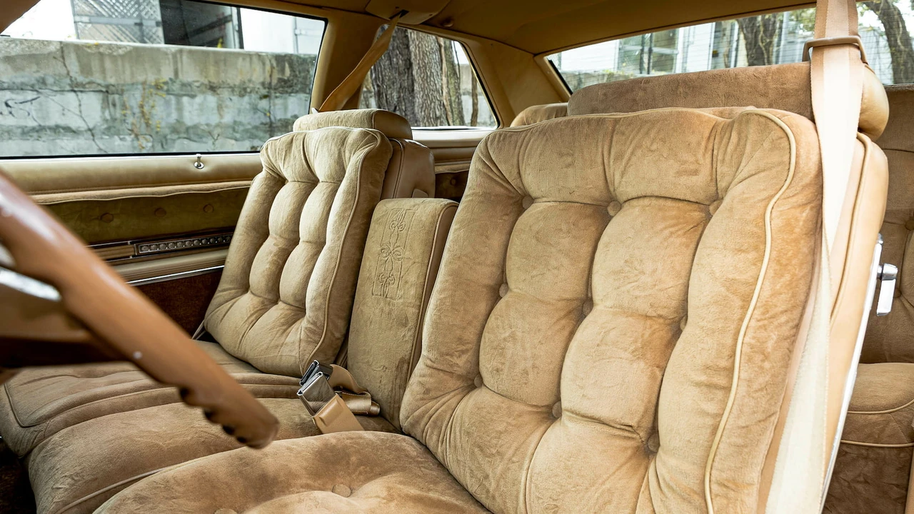 1976 Oldsmobile 98 - Image 5 of 31