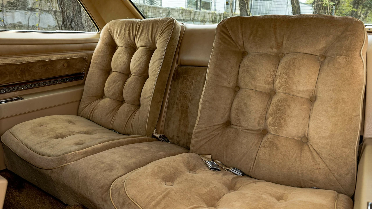 1976 Oldsmobile 98 - Image 8 of 31