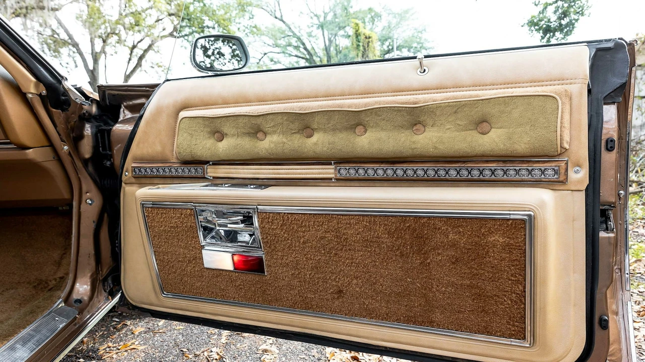 1976 Oldsmobile 98 - Image 22 of 31