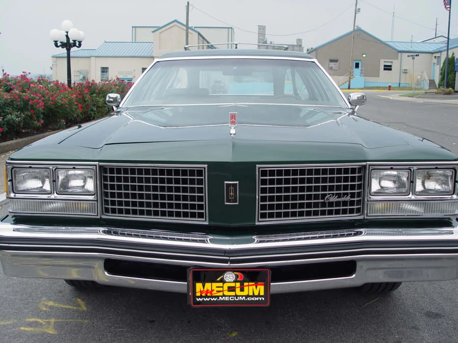 1976 Oldsmobile Custom Cruiser - Image 7 of 7