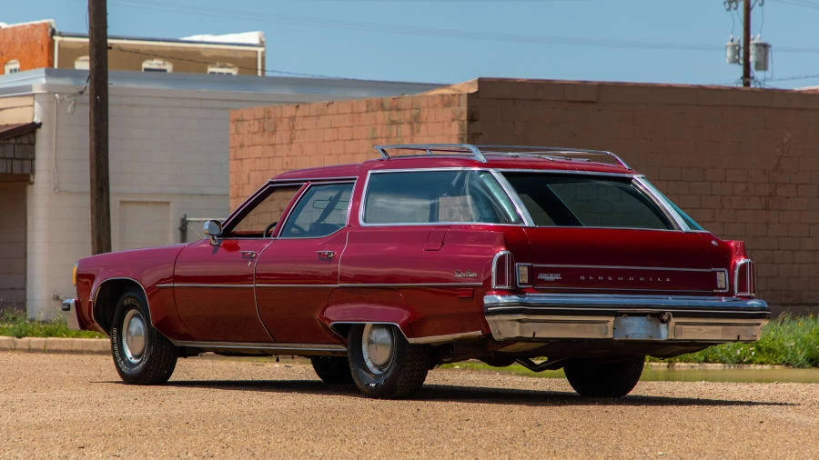 1976 Oldsmobile Custom Cruiser - Image 3 of 14