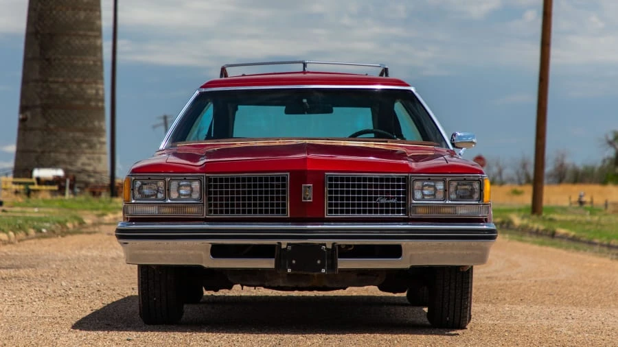 1976 Oldsmobile Custom Cruiser - Image 10 of 14