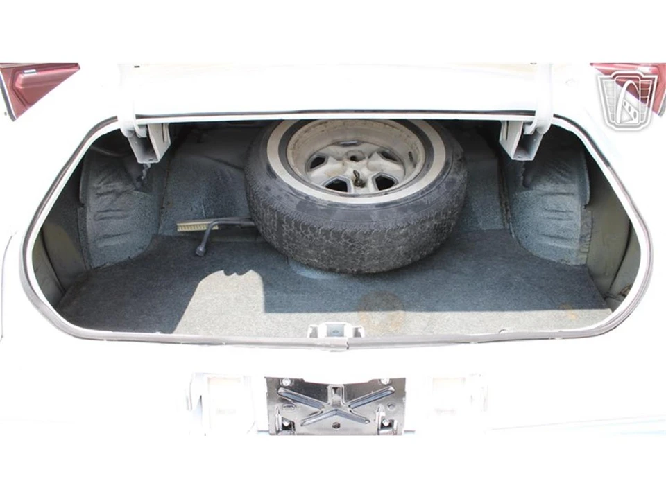 1976 Oldsmobile Cutlass 4th Gen - Image 12 of 31